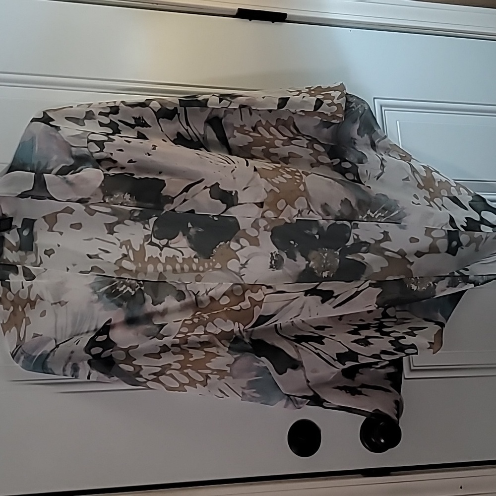 Abstract Patterned Kimono - Picture 2 of 5